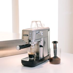 Princess Máquina de café multicápsulas con adaptadores para cápsulas  Nespresso, Dolce Gusto, monodosis ESE y café molido, 19 bares de presión,  depósito de agua extraíble de 800 ml, 1450 W : 